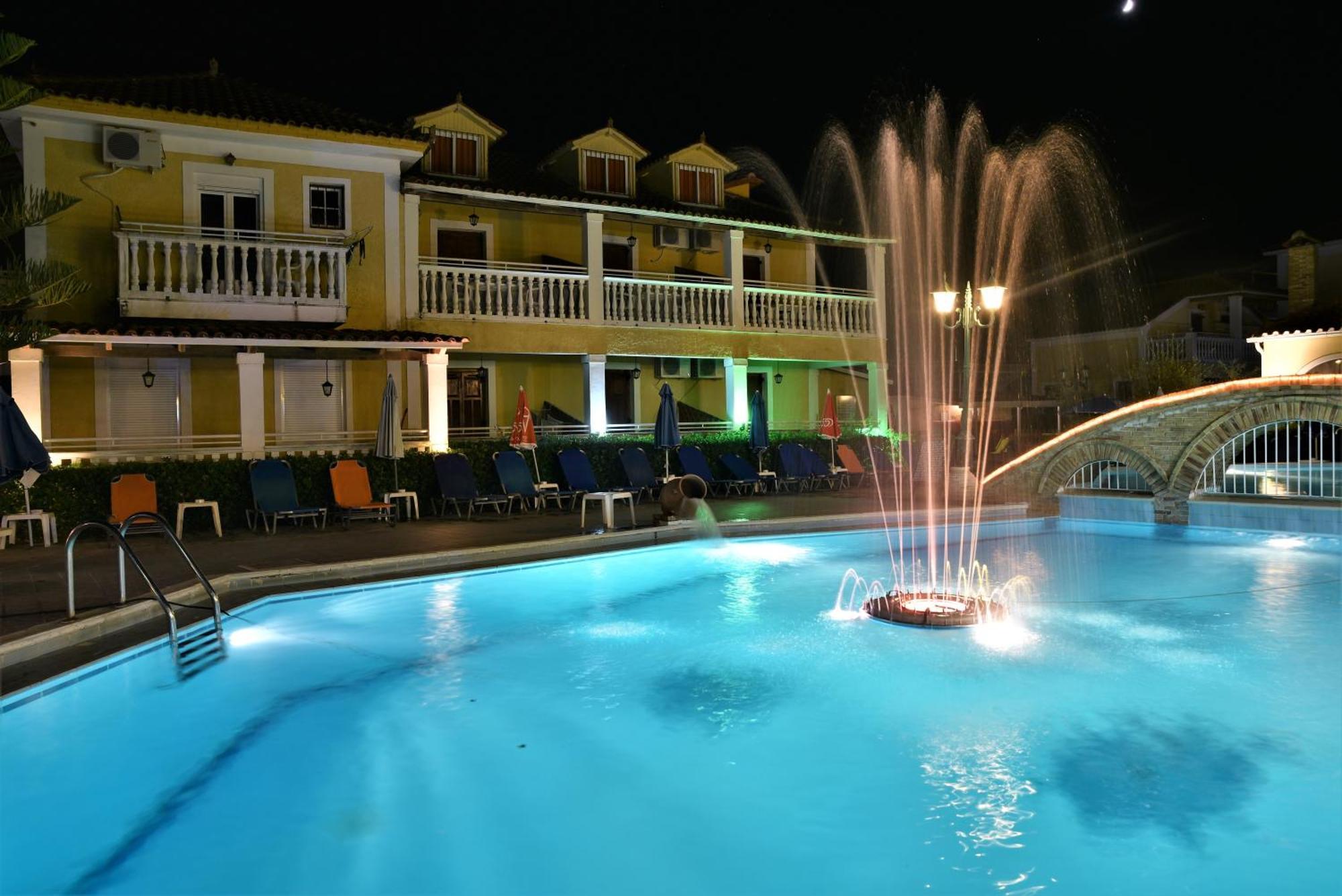 Elpida Hotel Аликанас Екстериор снимка