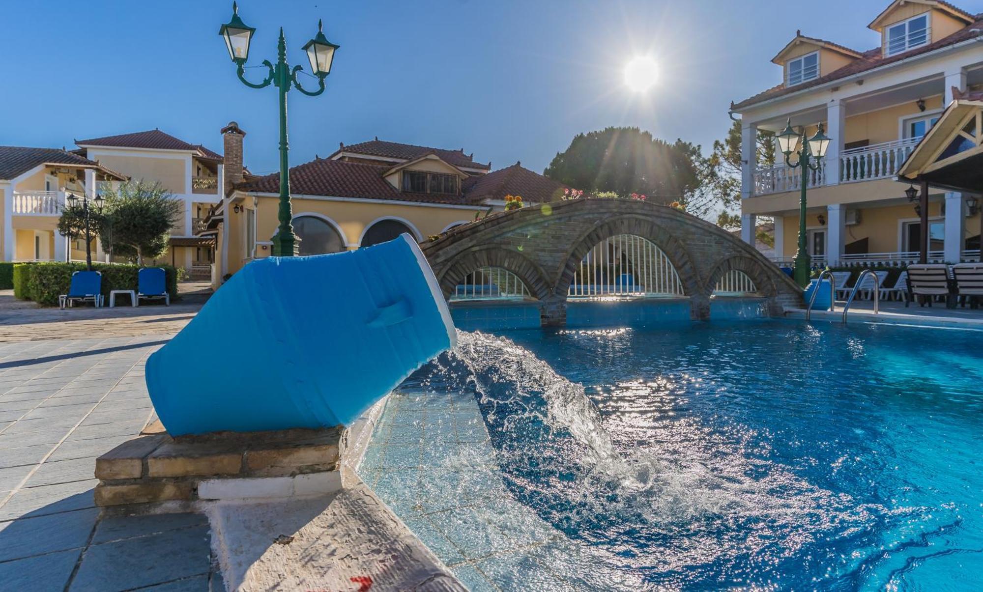 Elpida Hotel Аликанас Екстериор снимка